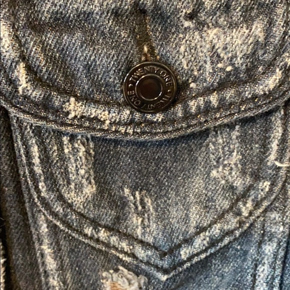 F21 Upcycled Denim Jacket Hidden Pocket Like New! - Picture 4 of 8